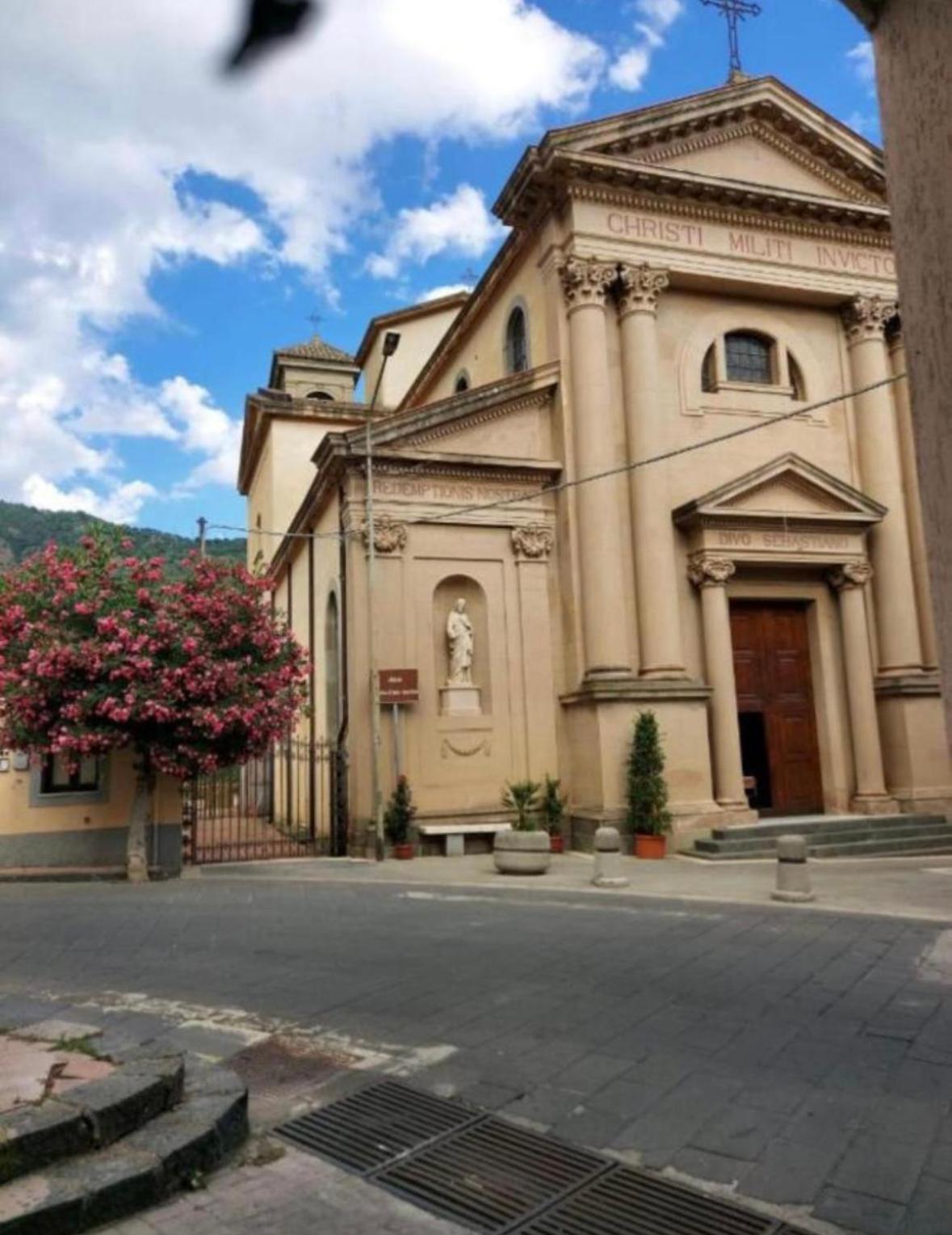 Gole Alcantara D'amore Holiday home *